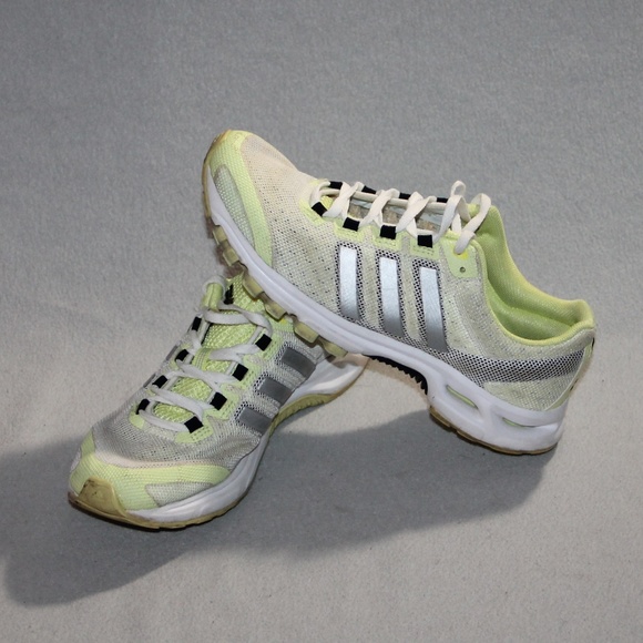 tenis adidas run strong feminino preço